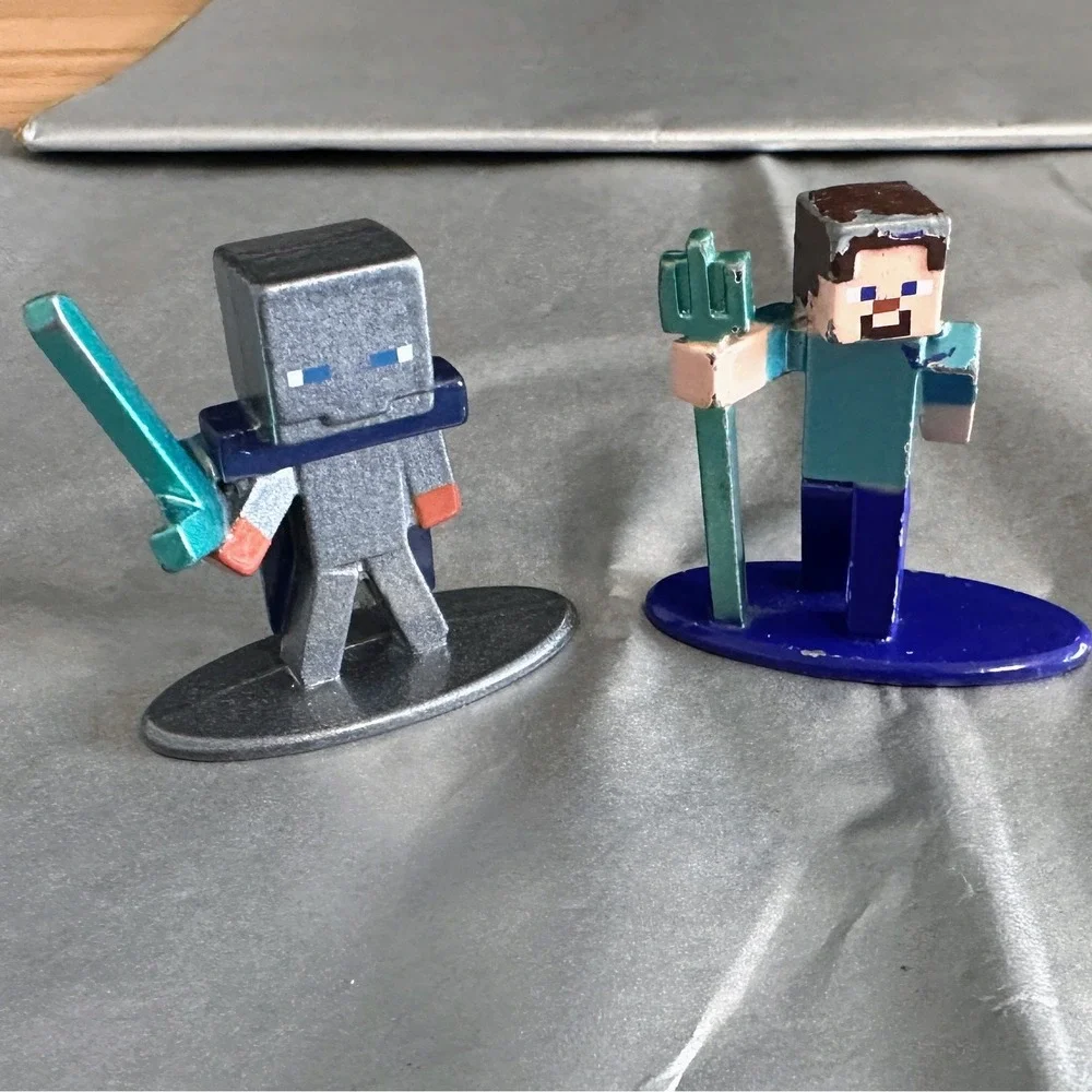 Jada Toys Minecraft Nano Metalfigs Steve Armor 2-Pack — Netherite‎ & Diamond